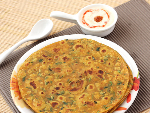 Gujarati Methi Thepla Methi na Thepla