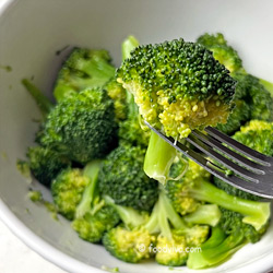 How to Steam Perfect Broccoli