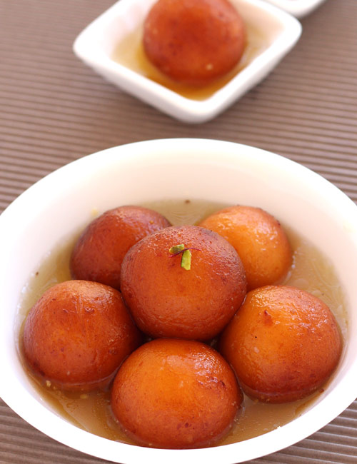 Easy Gulab Jamun with Mawa