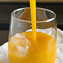 Mango Juice - only 3 Ingredients (mango, sugar, and water)