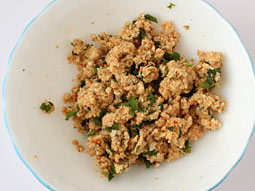 Paneer Paratha Recipe - With Lightly Spiced Grated Paneer Stuffing