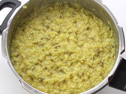 Simple Rice Khichdi Recipe Plain Moong Dal Khichdi For Babies And Everyone