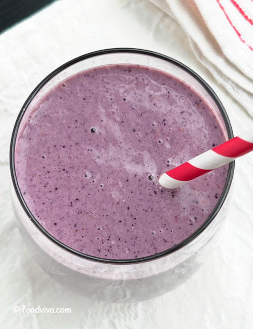 Berry Almond Butter Smoothie with Oats