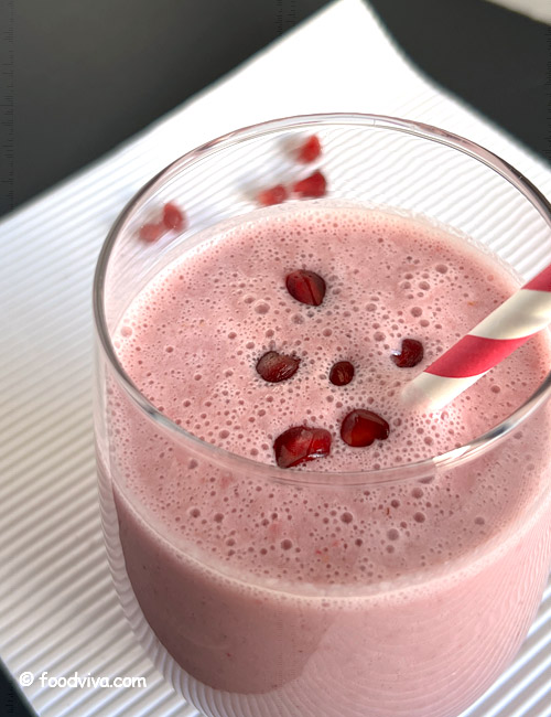 Pomegranate Smoothie Recipe with Milk and Yogurt