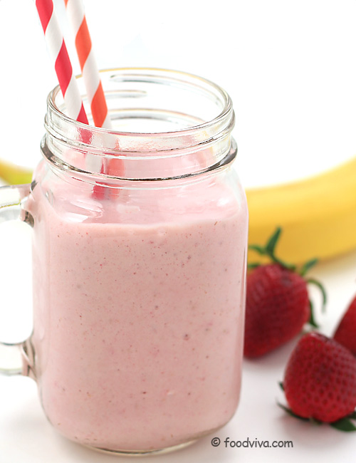 Greek Yogurt Smoothie with Strawberry Banana